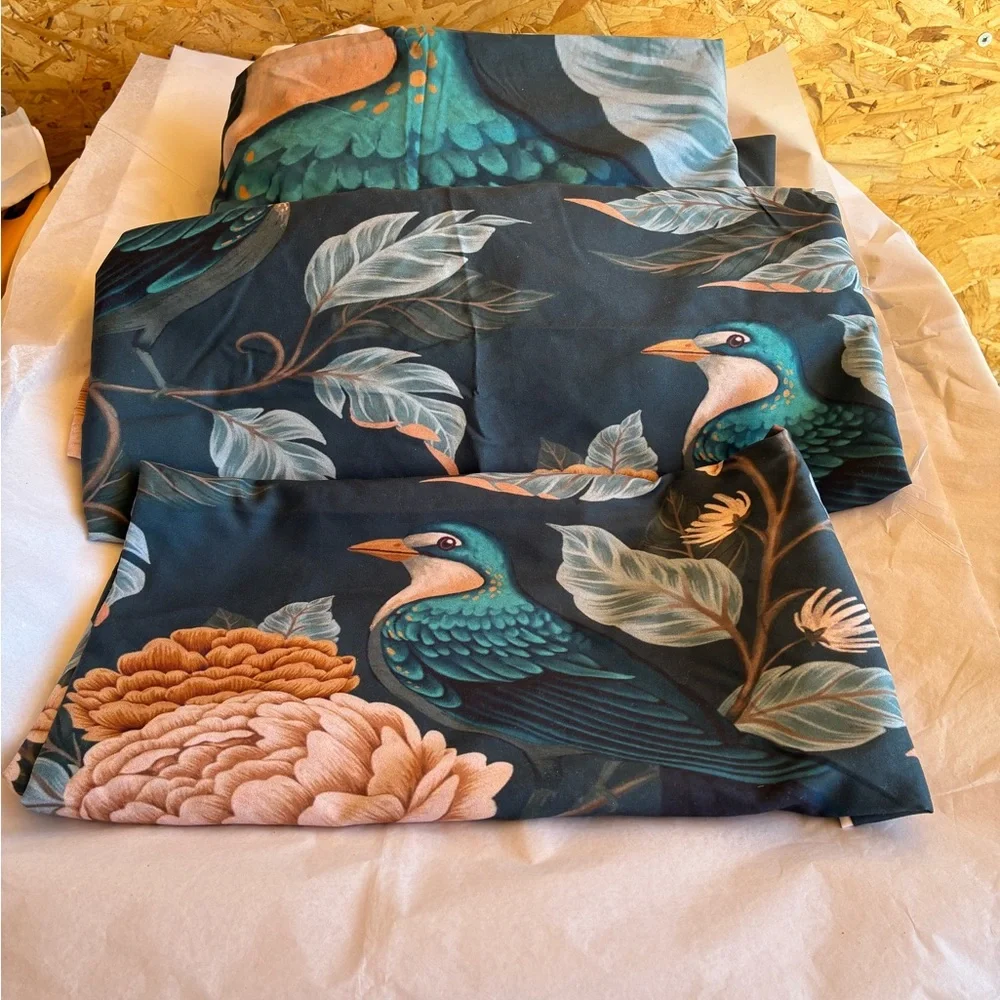 NWOT DENY DESIGN Duvet Covet & Shams Queen Size